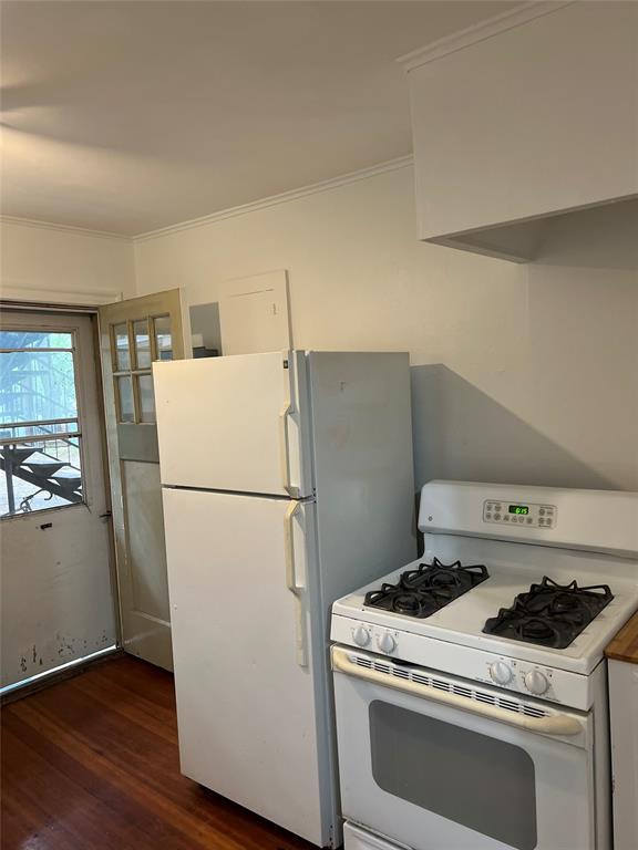 Building Photo - 1401 Hartford Rd