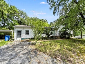 Building Photo - Charming 4-Bedroom Home with Comfort and O...