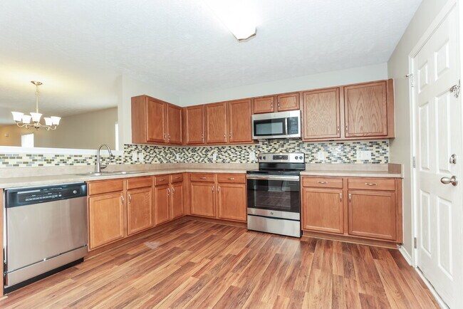 Building Photo - 5144 Sunsail Dr