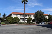 Building Photo - 10949 Palms Blvd