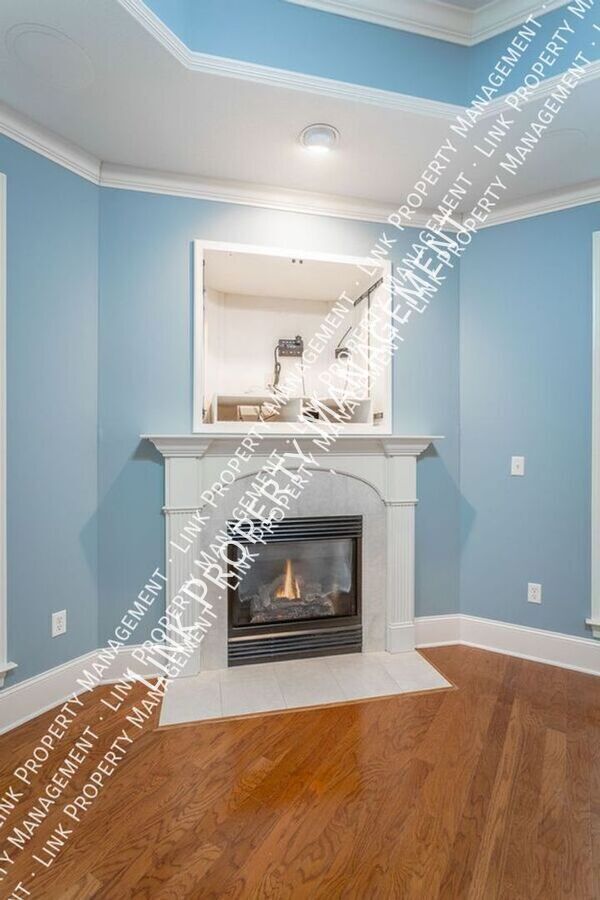 Building Photo - 7655 Lenox Trace Dr