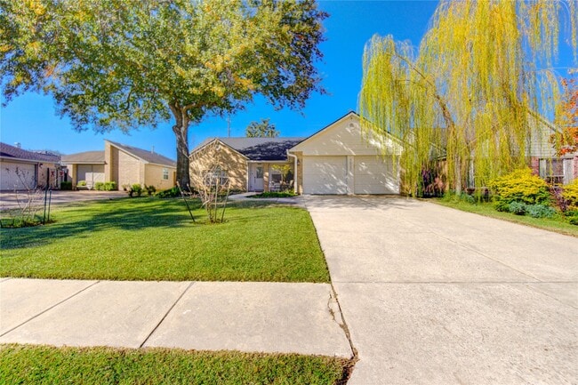 Building Photo - 7027 Brockington Dr