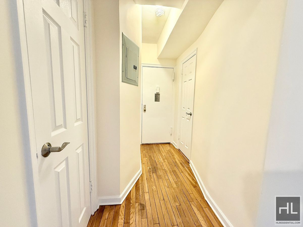 Building Photo - AMSTERDAM AVENUE