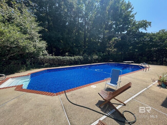 Building Photo - 31072 Oakleigh Dr