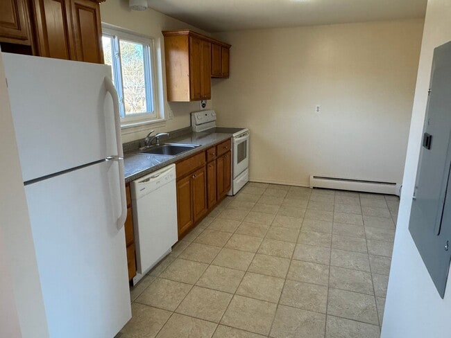 Interior Photo - Lakeview Apartments