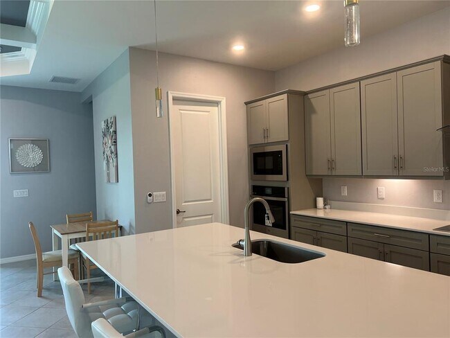 Building Photo - 17535 Jadestone Ct