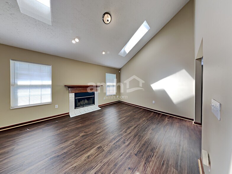 Building Photo - 11205 Cowan Lake Ct