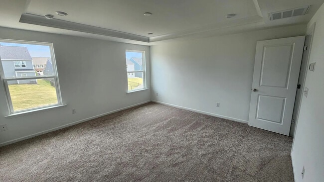 Building Photo - Room in House on Godwit Ln
