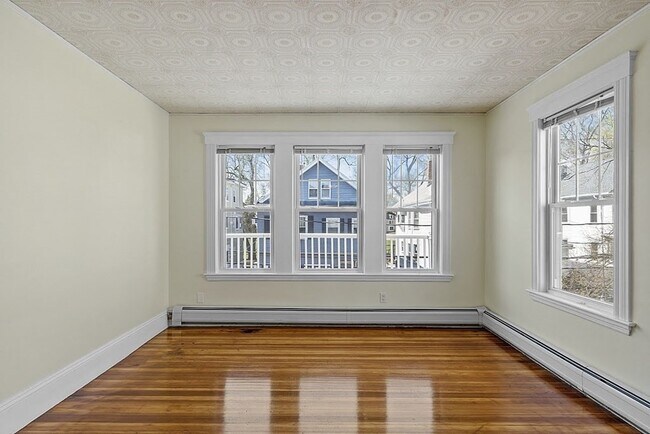 Building Photo - 59 Clarendon Ave