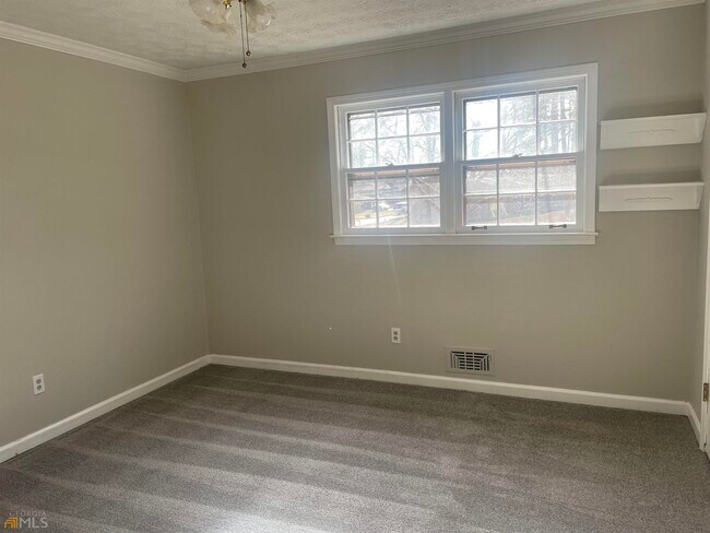 Building Photo - 86 Earle Ct