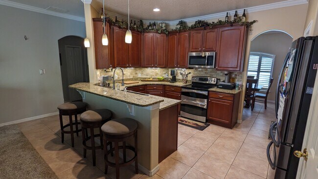 Building Photo - 183 Hibiscus Ln