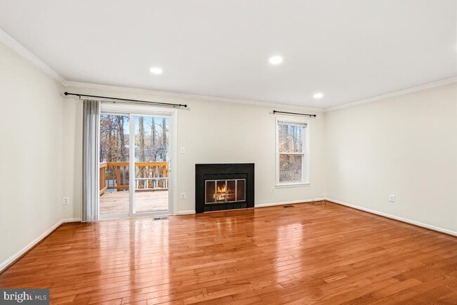 Building Photo - 9040 Armendown Dr