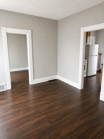 Building Photo - 3857 W 37 St