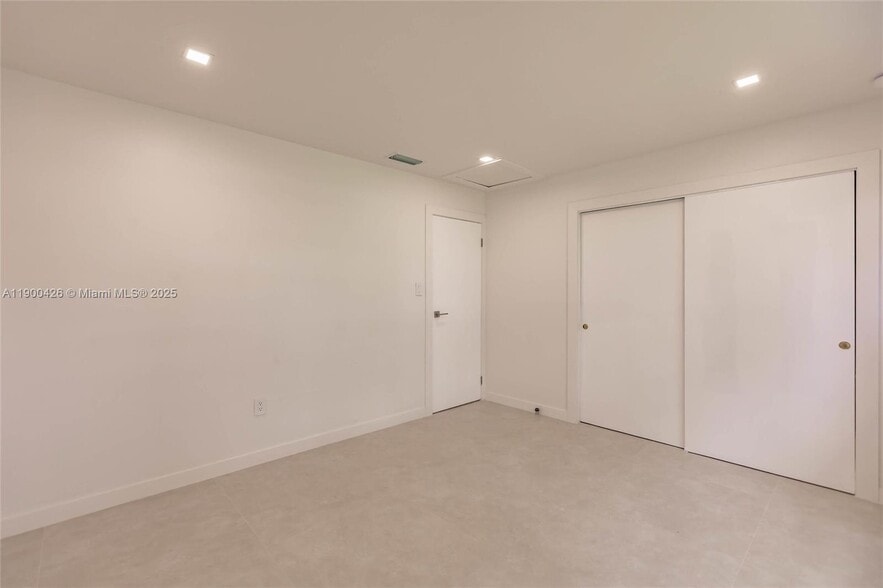 Building Photo - 10760 NW 29th Mnr