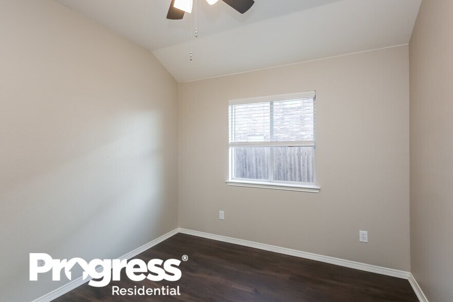 Building Photo - 1016 Winding Creek Dr