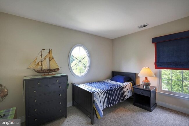 Building Photo - 1200 Treasure Oak Ct