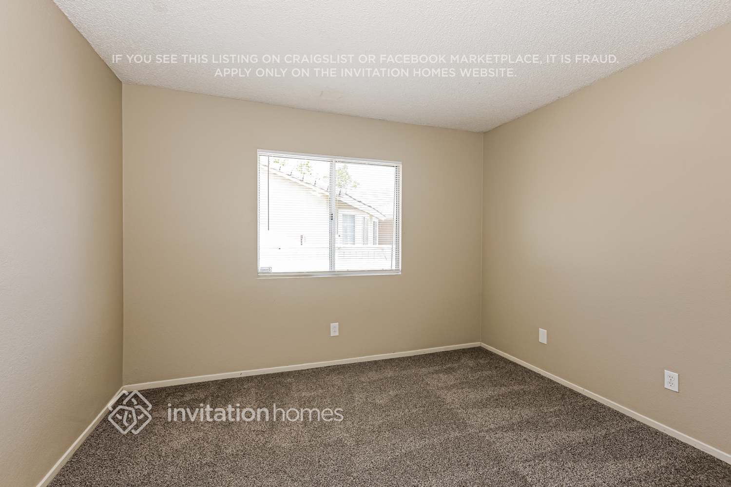 Building Photo - 2699 W Calle Vista Dr