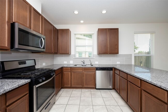 Building Photo - 702 Hardwood Grv Ct