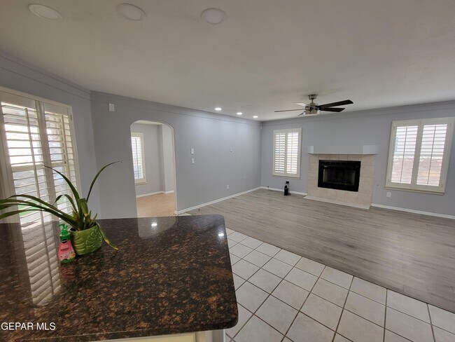 Building Photo - 1404 Black Ridge Dr