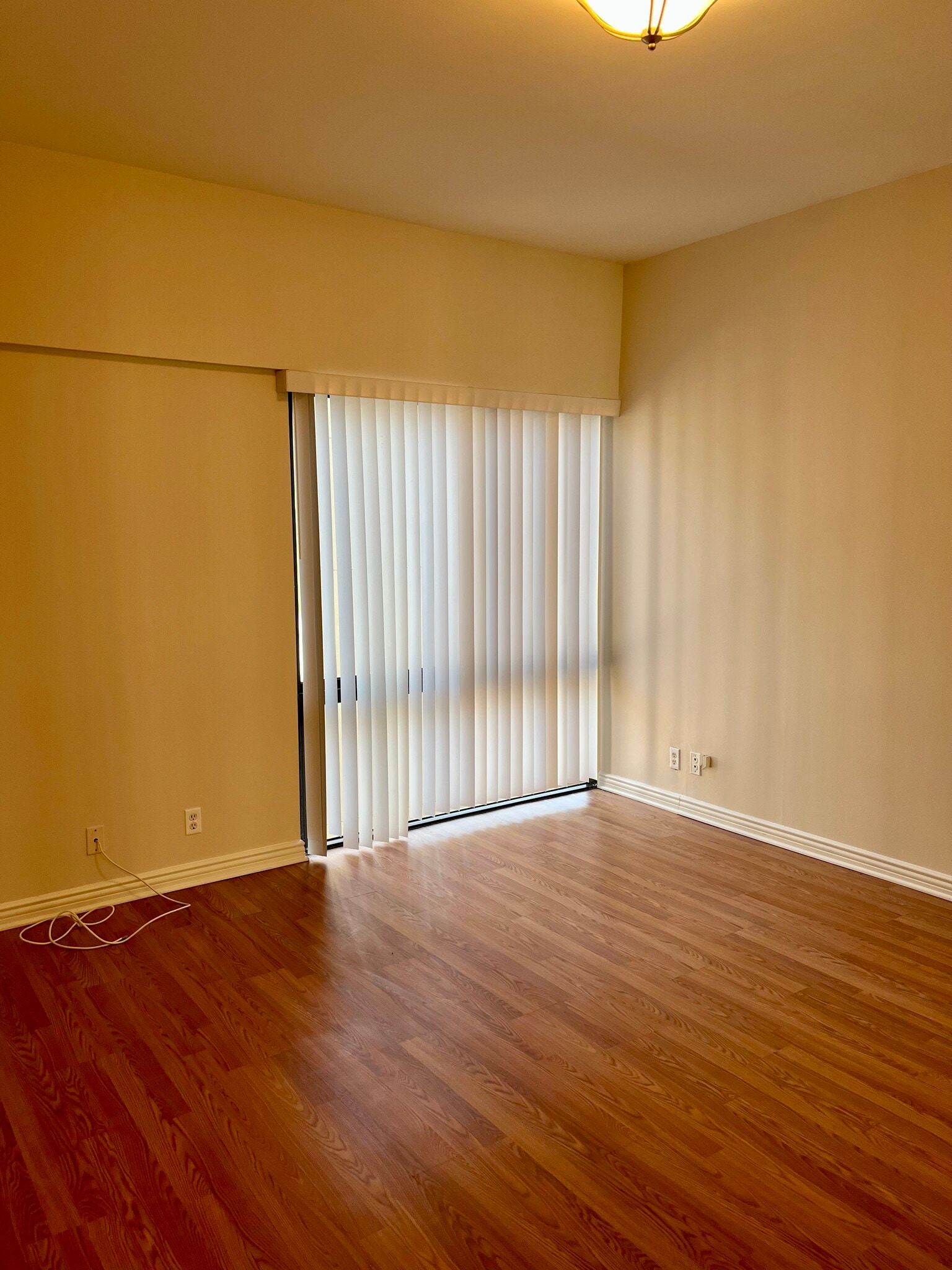 Building Photo - 10445 Wilshire Blvd