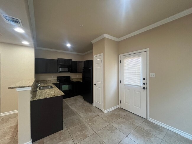 Building Photo - 16824 Dancing Ava