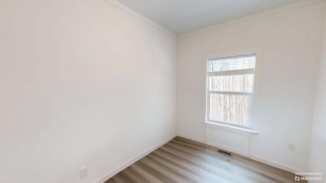 Building Photo - Clean new home in great location. close to downtown, parks, restaurants, shopping