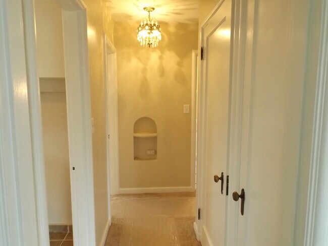 Building Photo - Beautiful Home In Prime Location Bordering Crown Hill and Whittier Heights!