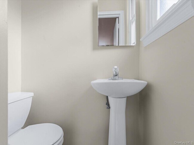 Building Photo - 58-52 208th St