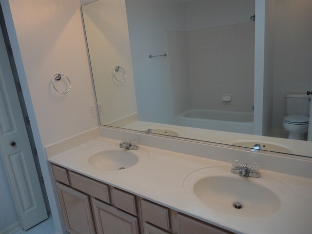 Building Photo - 13964 Isle Royal Cir