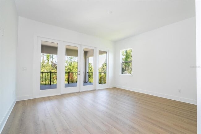 Building Photo - 16044 Pendio Dr