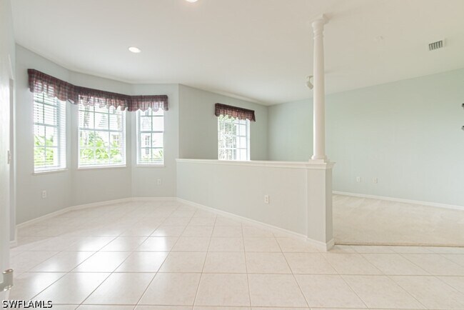 Building Photo - 2215 Hawksridge Dr