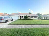 Building Photo - 4834 Willow Dr