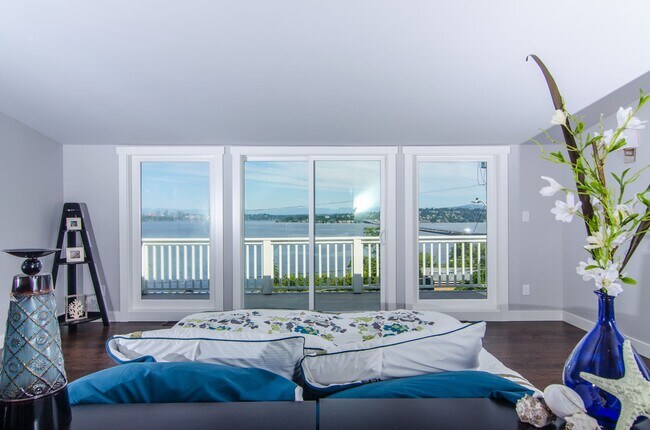 Building Photo - 4Bd/3.5Ba Seattle Home