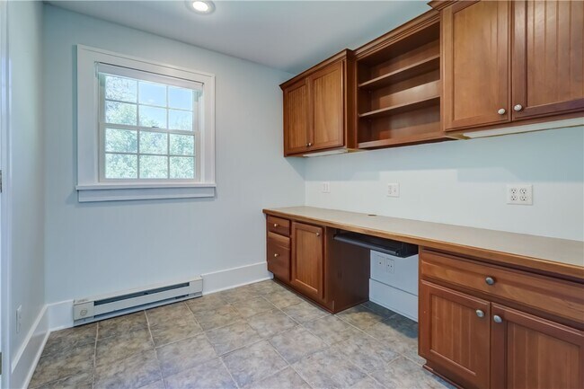 Building Photo - 106 Ellingwood Dr