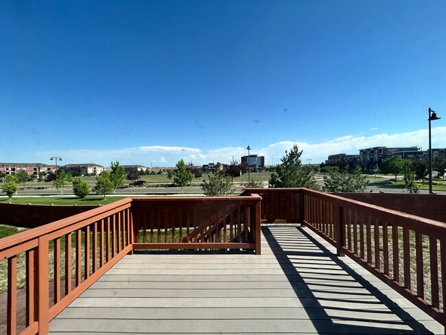 Building Photo - Spacious 5-Bedroom House with Large Fenced Yard