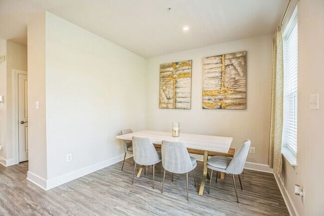 Building Photo - 11248 Flagstaff Pl