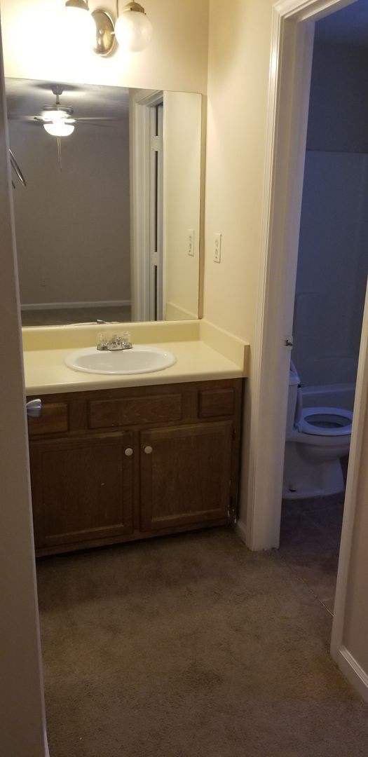 Building Photo - 3526 Hopkins Ct