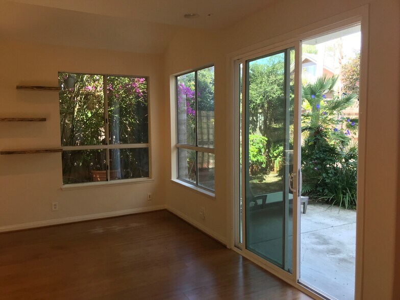 Living to Outdoor Patio - 2681 Pala Mesa Ct