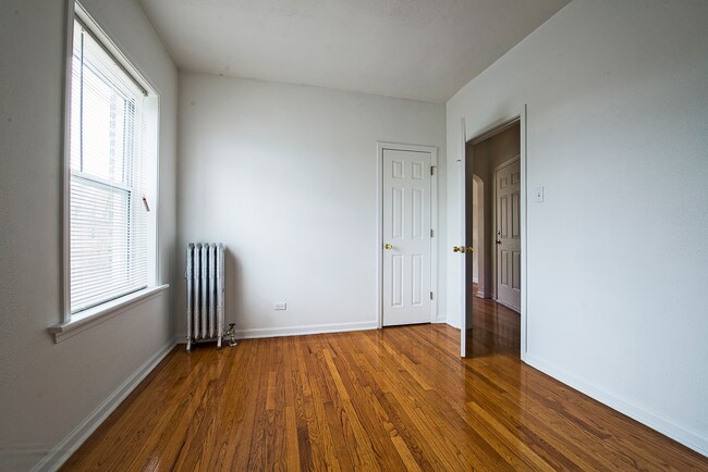 Building Photo - 8155 S Ingleside