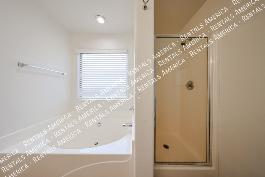 Building Photo - 29120 N Yellow Bee Dr