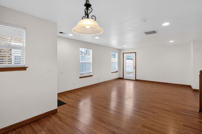 Building Photo - 1226 S Quintero Ct