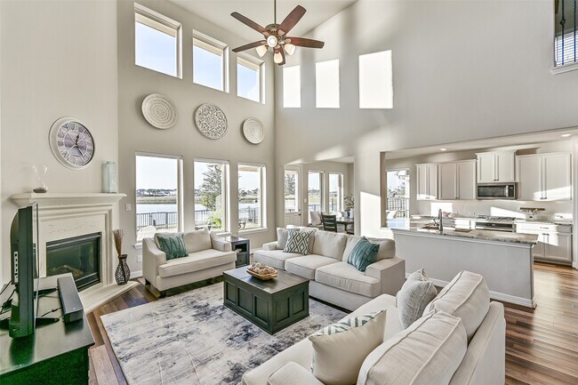 Building Photo - 3103 Flora Manor Dr