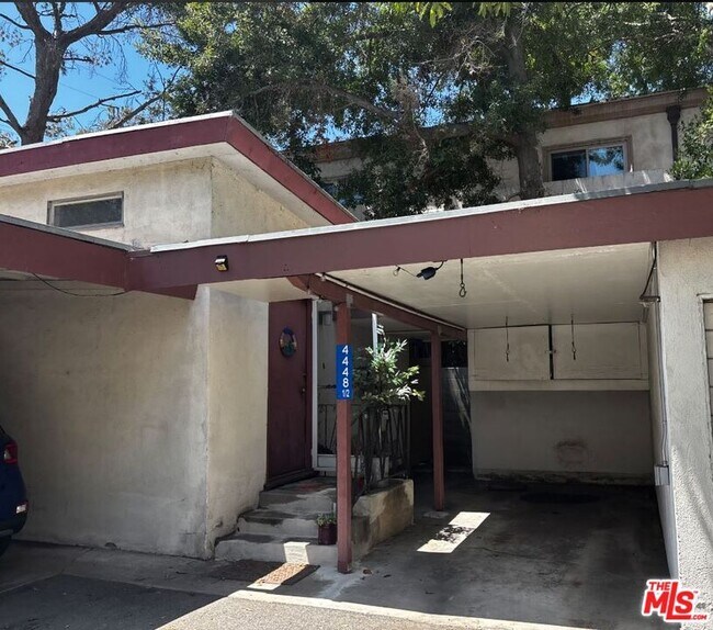 Building Photo - 4448 Avocado St