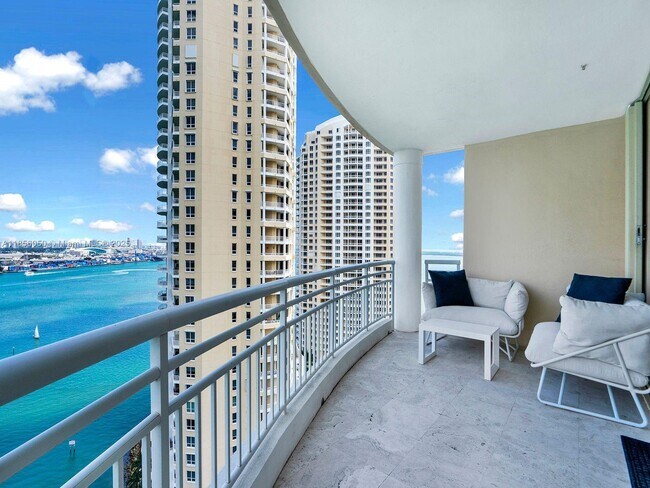 Building Photo - 888 Brickell Key Dr