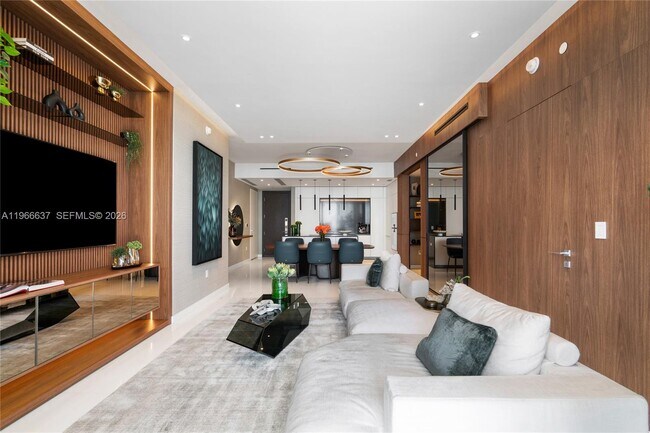 Building Photo - 300 Biscayne Blvd Way