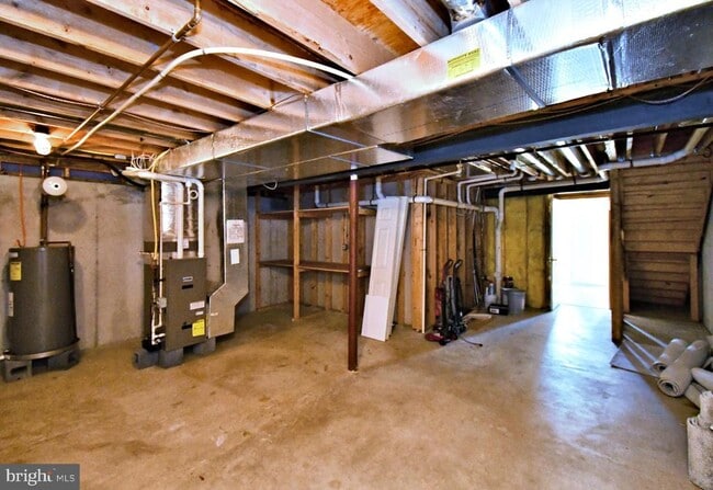 Building Photo - 1055 Balley Dr