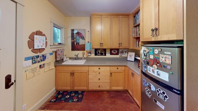 Building Photo - 76 Tamalpais-