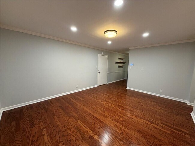 Building Photo - 789 Jordan Ln