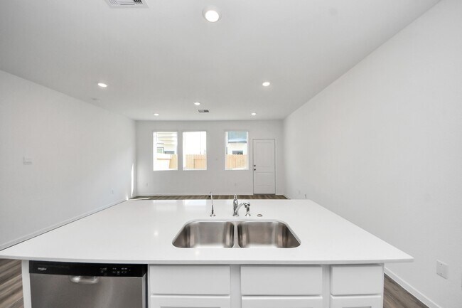 Building Photo - 1027 Moon Drop Ln