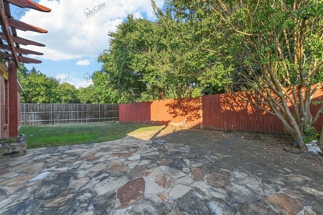 Building Photo - 1201 Rustic Timbers Ln